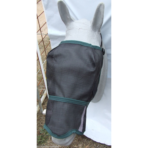 Ecotak Fly Mask/Veil with contoured nose flap Black with Bottle Green Trim