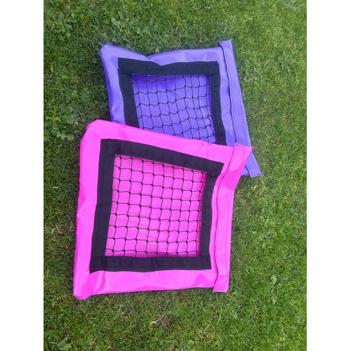 PVC Slow feed Hay Pillow [Colour : Black ]